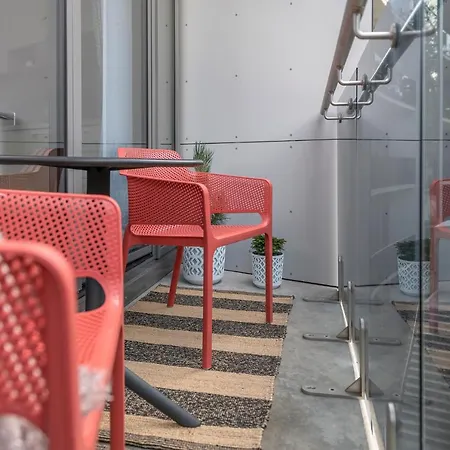 Mint Apartment *